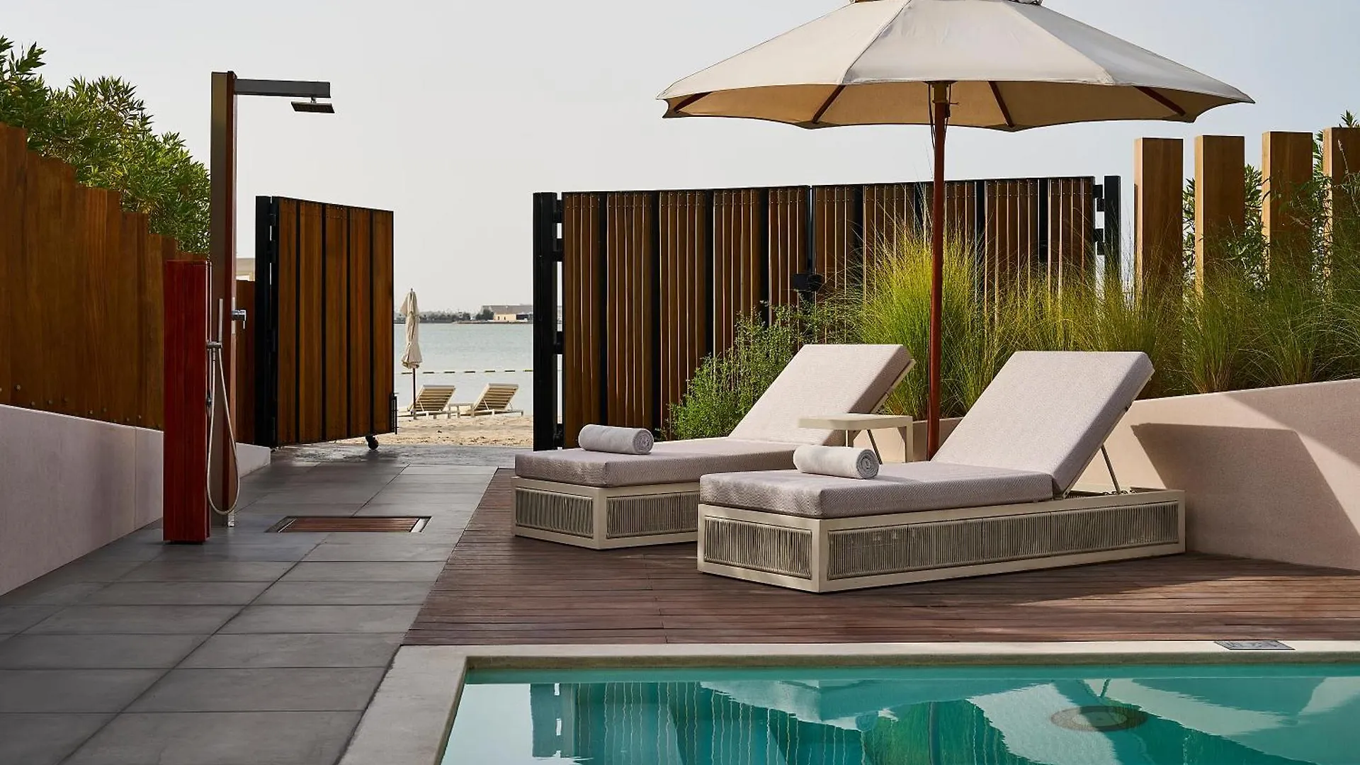 Erth Abu Dhabi Hotel