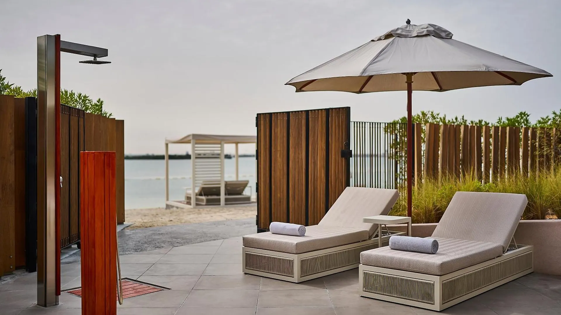 リゾート Erth Abu Dhabi Hotel