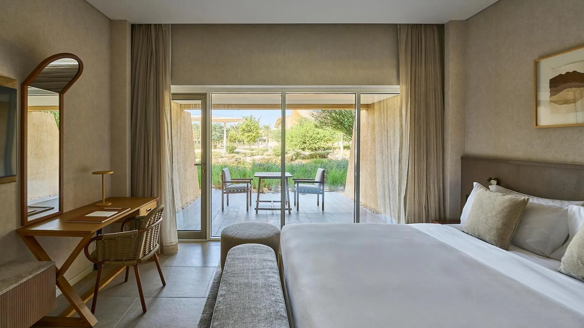 Erth Abu Dhabi Hotel 5*,  アラブ首長国連邦