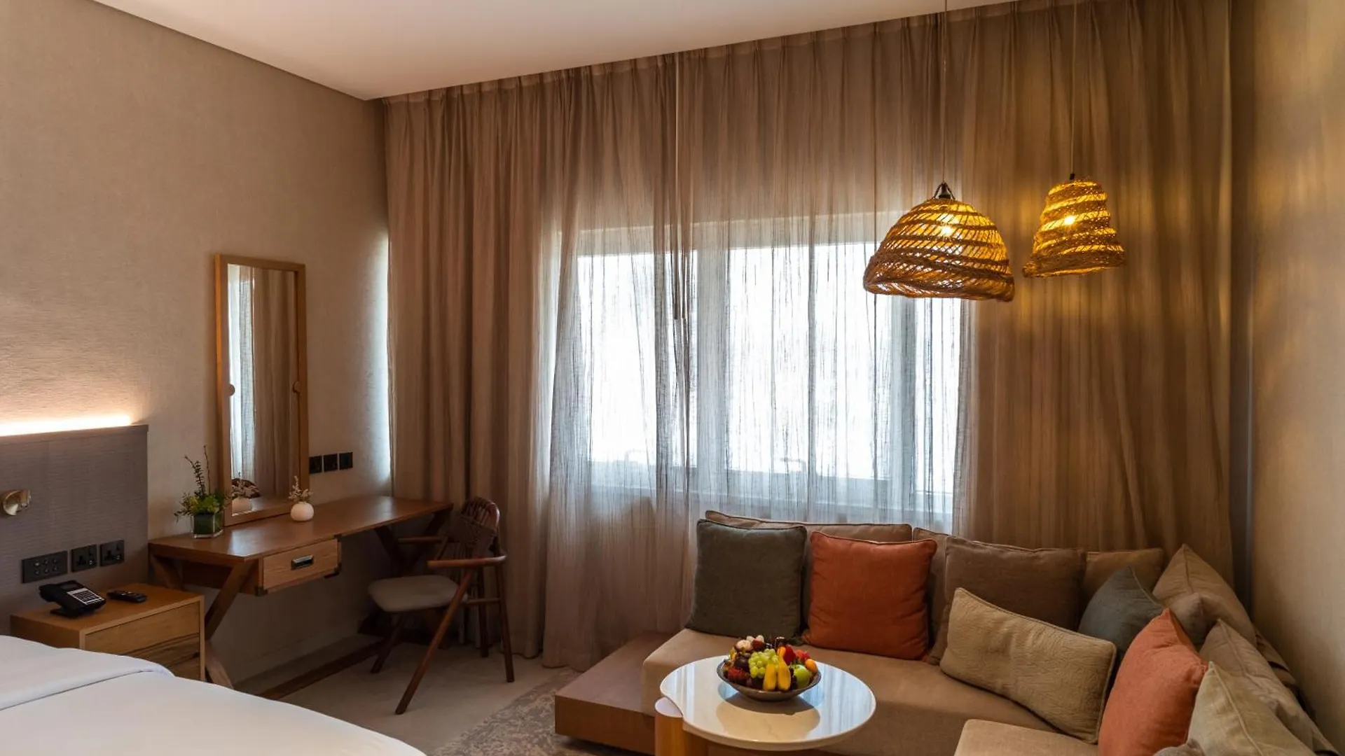 Erth Abu Dhabi Hotel Feriested